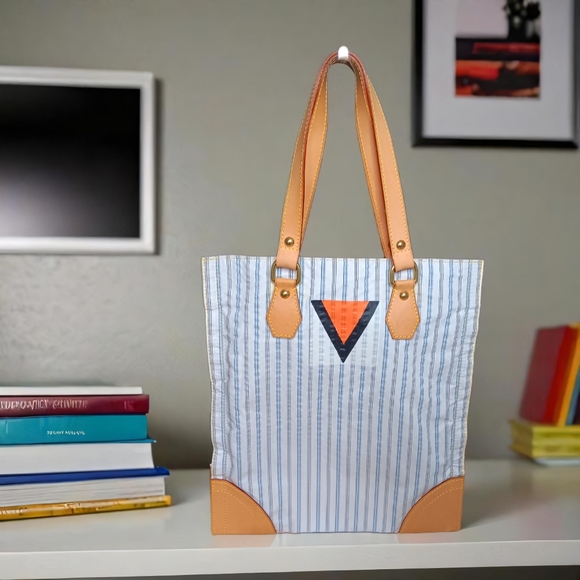 RARE 🔥 Louis Vuitton LIMITED EDITION White/ Blue Striped Tanger Tote bag - Picture 1 of 16